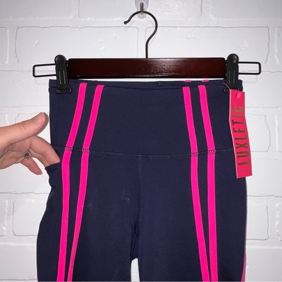 NWT Lilly Pulitzer Weekender High Ride Leggings in True Navy - Picture 9 of 14